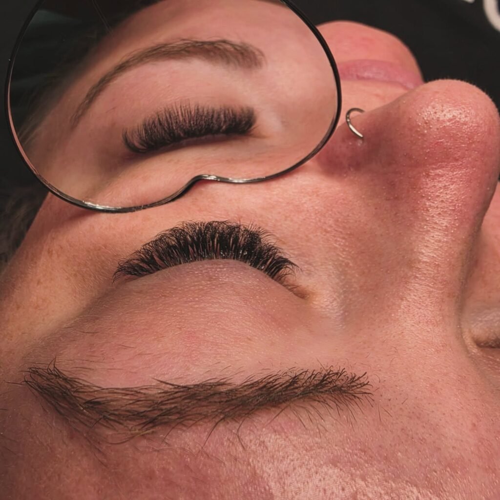 volume lashes